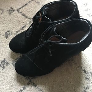 Toms Wedge Booties